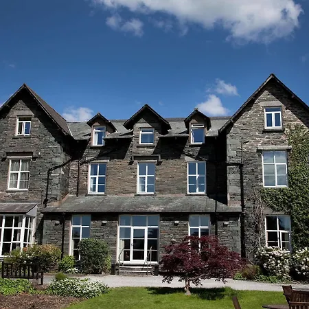 Inn The - The Collection Group 4*
