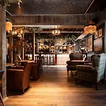 The - The Collection Group Kro 4*