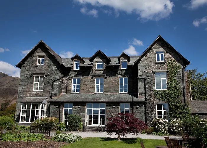 Inn The - The Collection Group