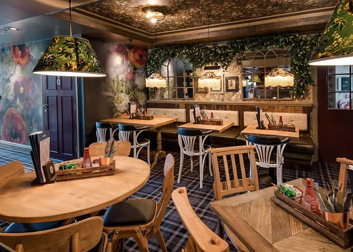 The - The Collection Group Inn 4*